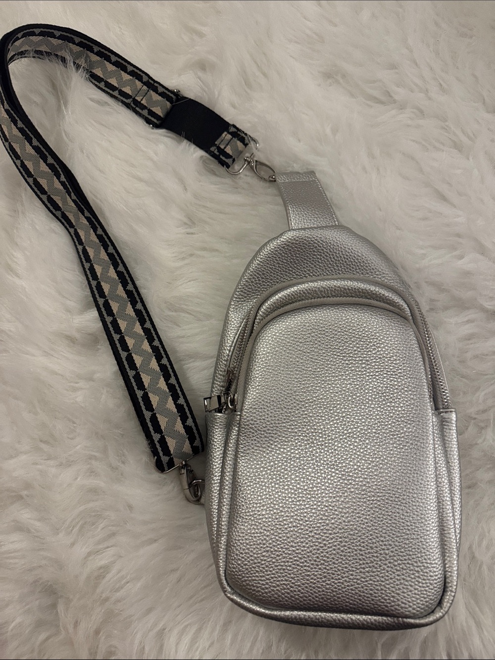 Tah Domeo Silver Pebbled Crossbody Sling Bag with Patterned Strap #Tah Domeo